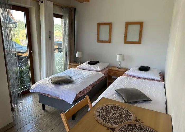 Z Wanną Z Hydromasażem Na Wyłączność Lub Pokoje Z Prysznicem 2 Osobowe I 4 Osobowe Zakopane
